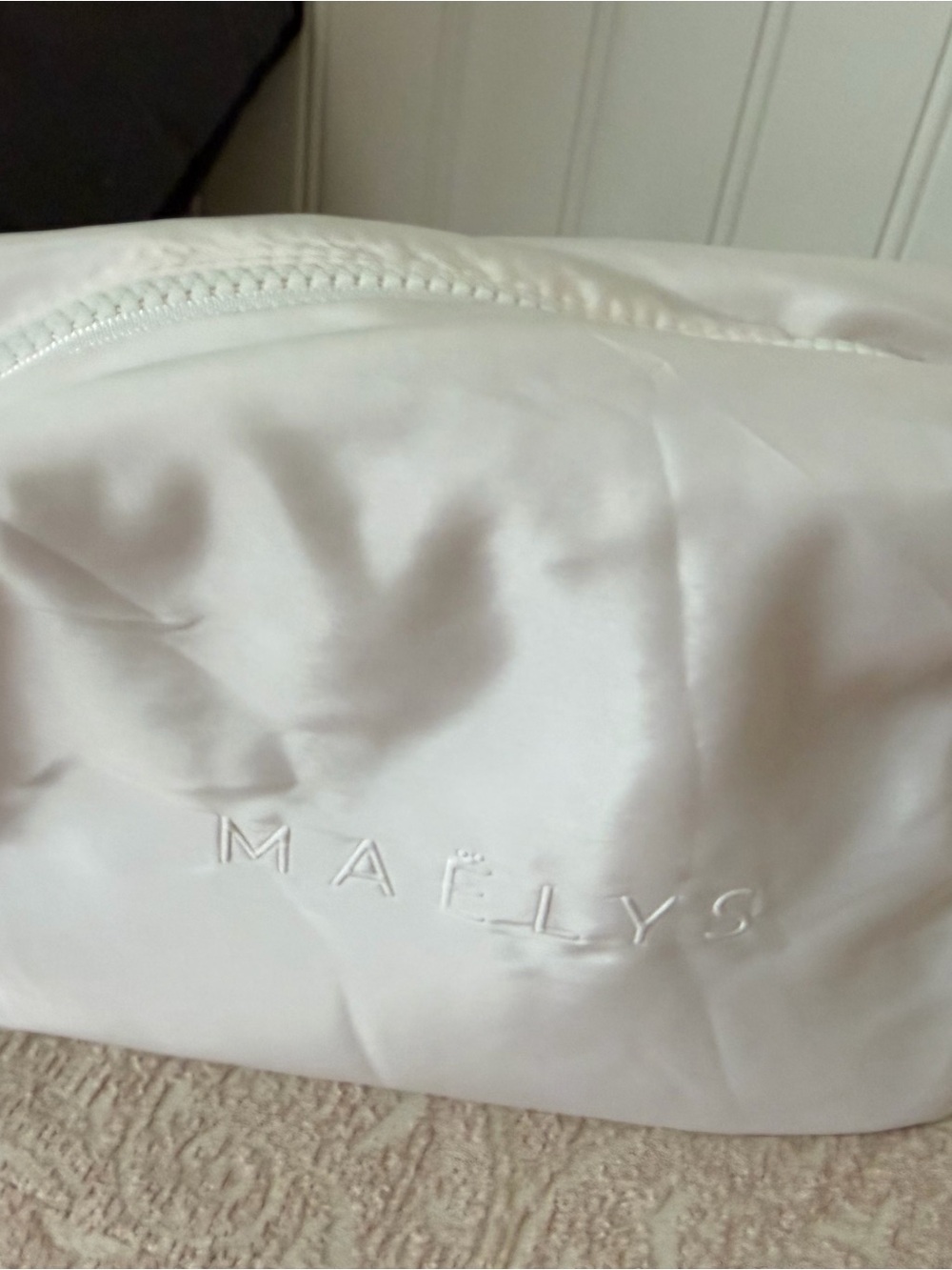 Maëlys White Cosmetic Pouch